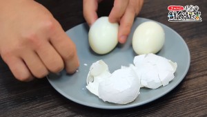 雞蛋蒸熟後剝殼
